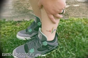 фото рисунка тату пульс 30.11.2018 №124 - photo tattoo pulse - tattoo-photo.ru