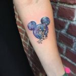 Фото рисунка Тату Микки Маус 20.11.2018 №017 - Tattoo Mickey Mouse - tattoo-photo.ru