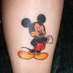 Фото рисунка Тату Микки Маус 20.11.2018 №025 - Tattoo Mickey Mouse - tattoo-photo.ru