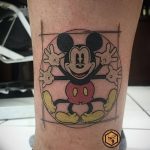 Фото рисунка Тату Микки Маус 20.11.2018 №118 - Tattoo Mickey Mouse - tattoo-photo.ru