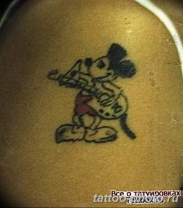 Фото рисунка Тату Микки Маус 20.11.2018 №183 - Tattoo Mickey Mouse - tattoo-photo.ru