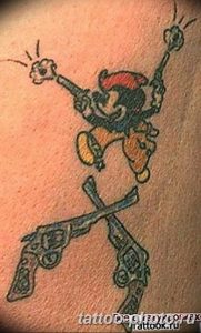 Фото рисунка Тату Микки Маус 20.11.2018 №214 - Tattoo Mickey Mouse - tattoo-photo.ru