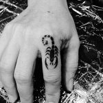 Фото рисунка скорпион 24.11.2018 №050 - photo tattoo scorpion - tattoo-photo.ru