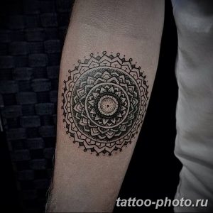 Фото рисунка тату круг 22.11.2018 №025 - photo tattoo circle - tattoo-photo.ru