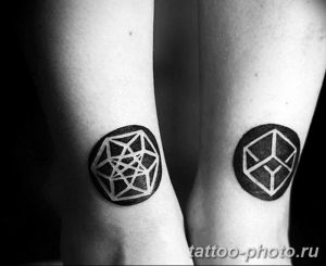 Фото рисунка тату круг 22.11.2018 №070 - photo tattoo circle - tattoo-photo.ru