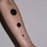 Фото рисунка тату круг 22.11.2018 №150 - photo tattoo circle - tattoo-photo.ru