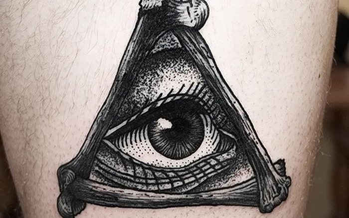 фото рисунка тату глаз в треугольнике 27.11.2018 №011 - tattoo of eyes - tattoo-photo.ru
