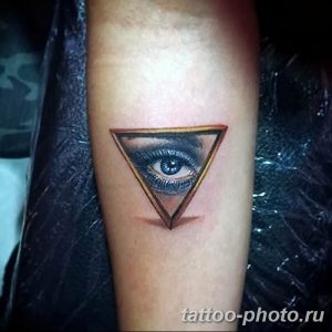 фото рисунка тату глаз в треугольнике 27.11.2018 №041 - tattoo of eyes - tattoo-photo.ru