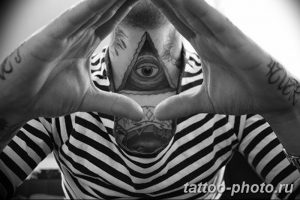 фото рисунка тату глаз в треугольнике 27.11.2018 №133 - tattoo of eyes - tattoo-photo.ru