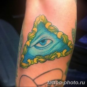 фото рисунка тату глаз в треугольнике 27.11.2018 №182 - tattoo of eyes - tattoo-photo.ru