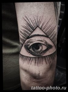 фото рисунка тату глаз в треугольнике 27.11.2018 №187 - tattoo of eyes - tattoo-photo.ru