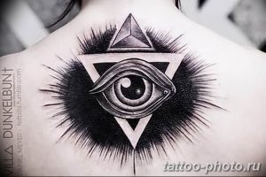 фото рисунка тату глаз в треугольнике 27.11.2018 №204 - tattoo of eyes - tattoo-photo.ru
