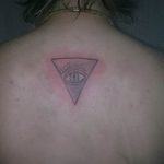 фото рисунка тату глаз в треугольнике 27.11.2018 №234 - tattoo of eyes - tattoo-photo.ru