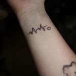 фото рисунка тату пульс 30.11.2018 №072 - photo tattoo pulse - tattoo-photo.ru