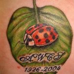 фото идея тату божья коровка 22.12.2018 №228 - photo ladybug tattool- tattoo-photo.ru
