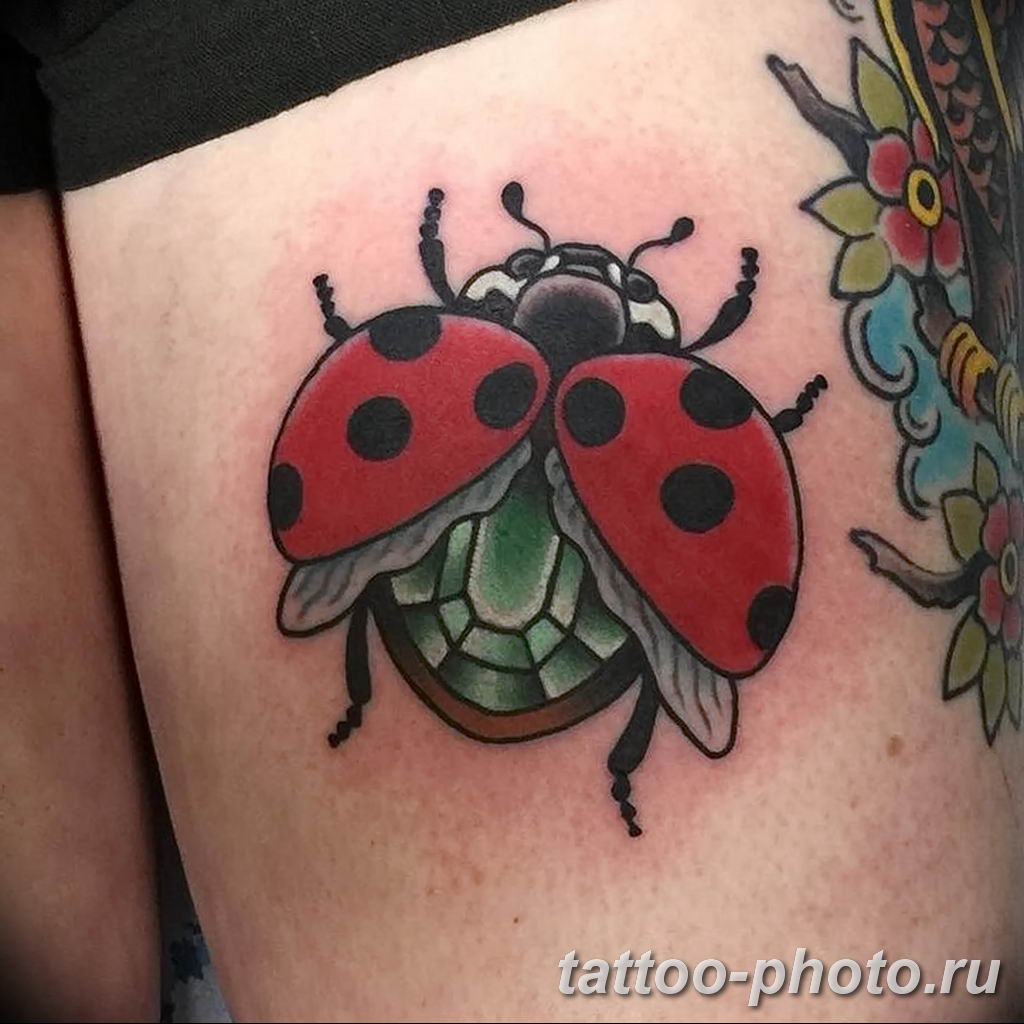 фото идея тату божья коровка 22.12.2018 №313 - photo ladybug tattool- tattoo-photo.ru