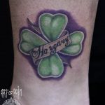 фото тату клевер четырехлистный 24.12.2018 №345 - four leaf clover tattoo - tattoo-photo.ru