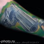 фото тату револьвер 24.12.2018 №119 - photo tattoo revolver - tattoo-photo.ru