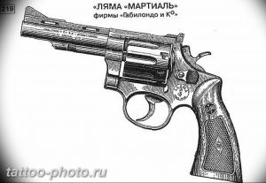 фото тату револьвер 24.12.2018 №227 - photo tattoo revolver - tattoo-photo.ru