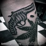 фото тату револьвер 24.12.2018 №256 - photo tattoo revolver - tattoo-photo.ru