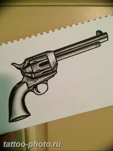 фото тату револьвер 24.12.2018 №426 - photo tattoo revolver - tattoo-photo.ru