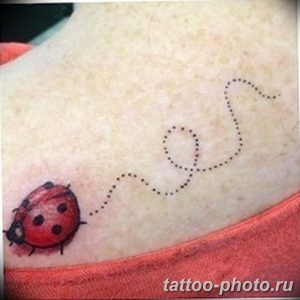 фото идея тату божья коровка 22.12.2018 №013 - photo ladybug tattool- tattoo-photo.ru