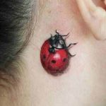 фото идея тату божья коровка 22.12.2018 №081 - photo ladybug tattool- tattoo-photo.ru