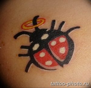 фото идея тату божья коровка 22.12.2018 №102 - photo ladybug tattool- tattoo-photo.ru