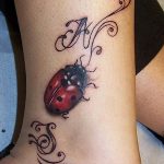 фото идея тату божья коровка 22.12.2018 №278 - photo ladybug tattool- tattoo-photo.ru