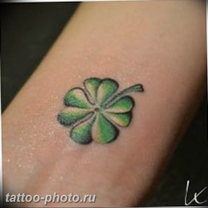 фото тату клевер четырехлистный 24.12.2018 №003 - four leaf clover tattoo - tattoo-photo.ru