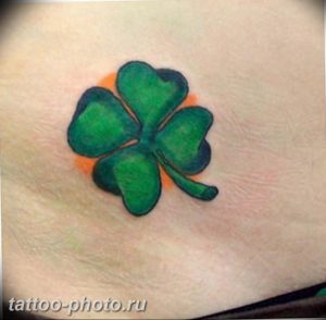 фото тату клевер четырехлистный 24.12.2018 №030 - four leaf clover tattoo - tattoo-photo.ru