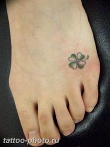 фото тату клевер четырехлистный 24.12.2018 №047 - four leaf clover tattoo - tattoo-photo.ru