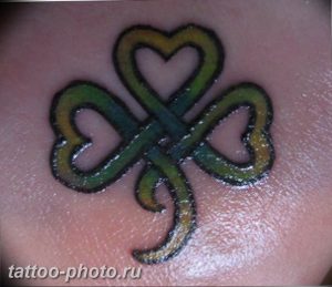 фото тату клевер четырехлистный 24.12.2018 №082 - four leaf clover tattoo - tattoo-photo.ru