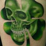 фото тату клевер четырехлистный 24.12.2018 №095 - four leaf clover tattoo - tattoo-photo.ru