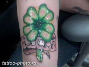 фото тату клевер четырехлистный 24.12.2018 №099 - four leaf clover tattoo - tattoo-photo.ru