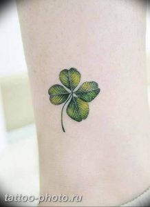 фото тату клевер четырехлистный 24.12.2018 №127 - four leaf clover tattoo - tattoo-photo.ru