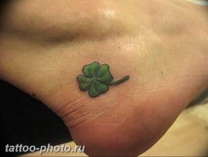 фото тату клевер четырехлистный 24.12.2018 №150 - four leaf clover tattoo - tattoo-photo.ru