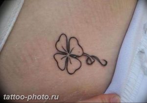 фото тату клевер четырехлистный 24.12.2018 №173 - four leaf clover tattoo - tattoo-photo.ru