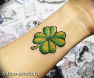фото тату клевер четырехлистный 24.12.2018 №179 - four leaf clover tattoo - tattoo-photo.ru