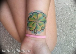 фото тату клевер четырехлистный 24.12.2018 №258 - four leaf clover tattoo - tattoo-photo.ru