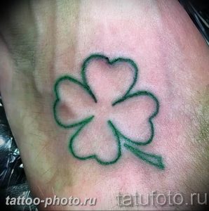фото тату клевер четырехлистный 24.12.2018 №272 - four leaf clover tattoo - tattoo-photo.ru