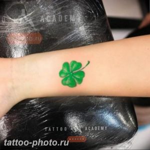 фото тату клевер четырехлистный 24.12.2018 №308 - four leaf clover tattoo - tattoo-photo.ru