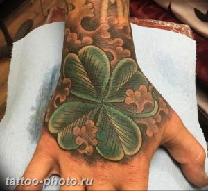 фото тату клевер четырехлистный 24.12.2018 №321 - four leaf clover tattoo - tattoo-photo.ru