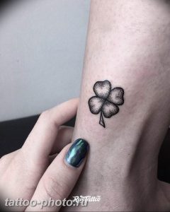 фото тату клевер четырехлистный 24.12.2018 №424 - four leaf clover tattoo - tattoo-photo.ru