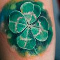 фото тату клевер четырехлистный 24.12.2018 №441 - four leaf clover tattoo - tattoo-photo.ru
