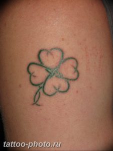 фото тату клевер четырехлистный 24.12.2018 №445 - four leaf clover tattoo - tattoo-photo.ru