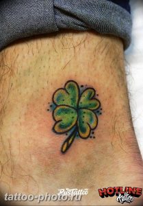 фото тату клевер четырехлистный 24.12.2018 №446 - four leaf clover tattoo - tattoo-photo.ru