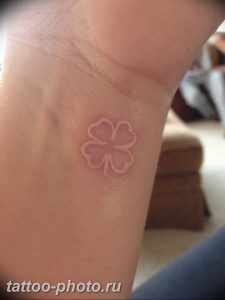 фото тату клевер четырехлистный 24.12.2018 №462 - four leaf clover tattoo - tattoo-photo.ru