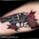 фото тату револьвер 24.12.2018 №036 - photo tattoo revolver - tattoo-photo.ru