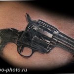 фото тату револьвер 24.12.2018 №045 - photo tattoo revolver - tattoo-photo.ru
